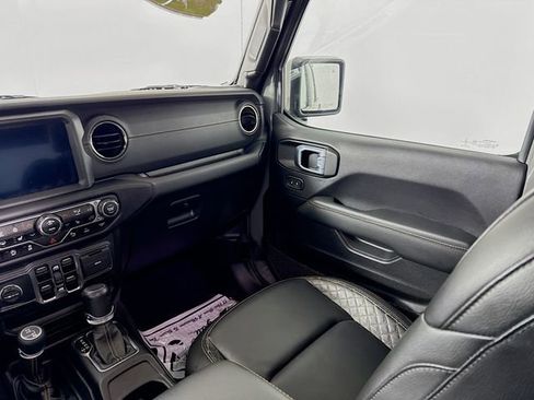 Used 2022 Jeep Gladiator Overland image 23