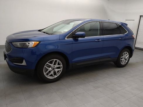 Used 2024 Ford Edge SEL image 2