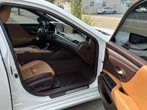 Used 2020 Lexus ES 350 w/ Premium Package FWD image 26