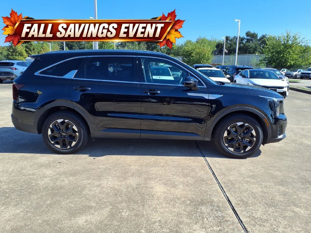 Used 2026 Kia Sorento S FWD image 6