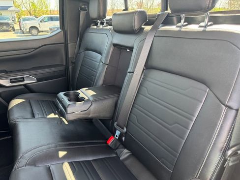 Used 2024 Ford Ranger Lariat w/ FX4 Off-Road Package image 40