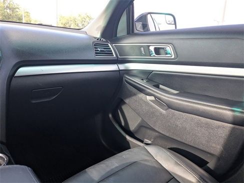 Used 2016 Ford Explorer XLT w/ Equipment Group 202A image 17