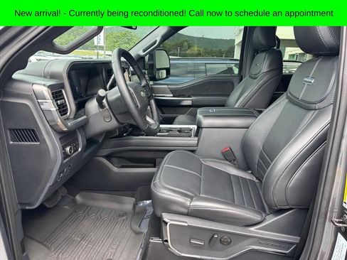 Used 2025 Ford F250 Platinum AWD/4WD image 9