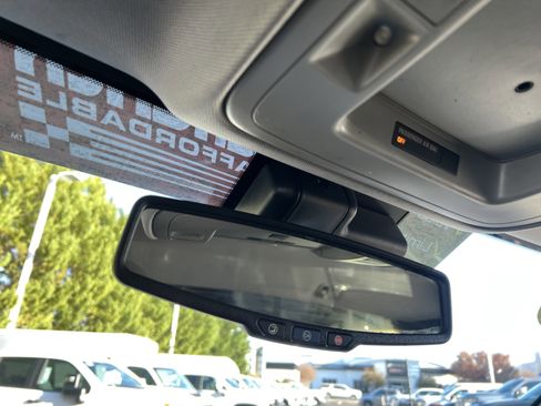 Used 2017 GMC Sierra 1500 SLE w/ SLE Preferred Package image 27