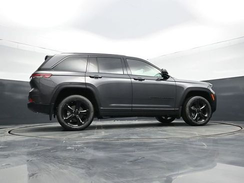 New 2026 Jeep Grand Cherokee Limited AWD/4WD image 60