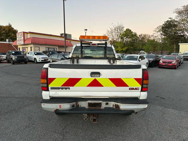 Used 2005 GMC Sierra 2500 W/T w/ Heavy-Duty Power Package RWD image 6