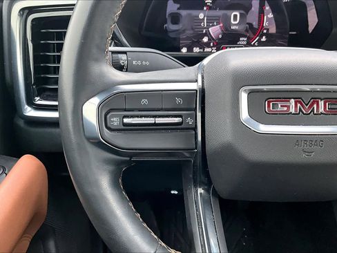 Used 2023 GMC Canyon AT4 w/ AT4 Premium Package image 17