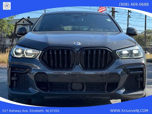 Used 2022 BMW X6 M50i w/ Executive Package image 6