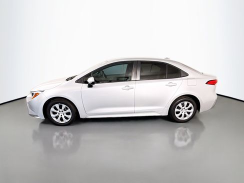 Used 2021 Toyota Corolla LE FWD image 6