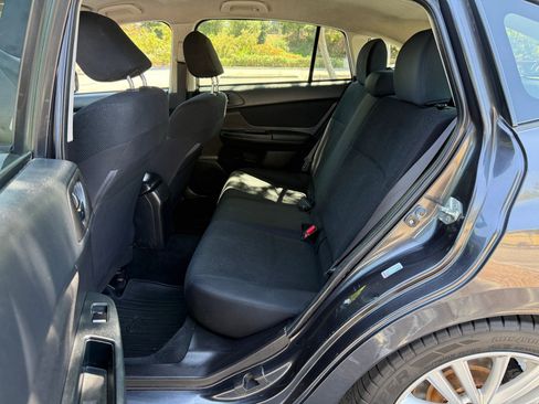 Used 2014 Subaru Impreza 2.0i Premium image 18