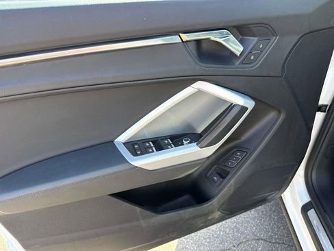 Used 2024 Audi Q3 2.0T Premium image 19