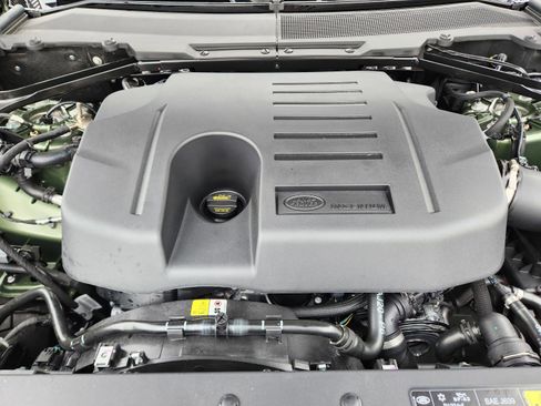 New 2026 Land Rover Defender 110 X AWD/4WD image 32