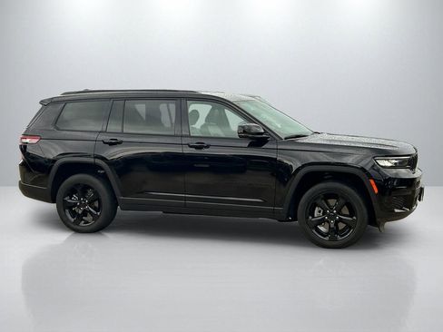 Used 2024 Jeep Grand Cherokee L Altitude AWD/4WD image 4
