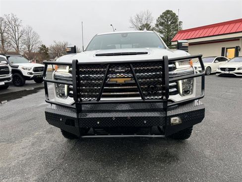 Used 2020 Chevrolet Silverado 2500 High Country w/ Technology Package image 2