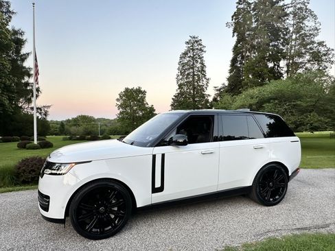 Used 2023 Land Rover Range Rover SE AWD/4WD image 5
