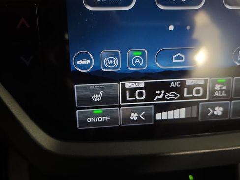 Certified 2025 Subaru Forester Premium AWD/4WD image 19
