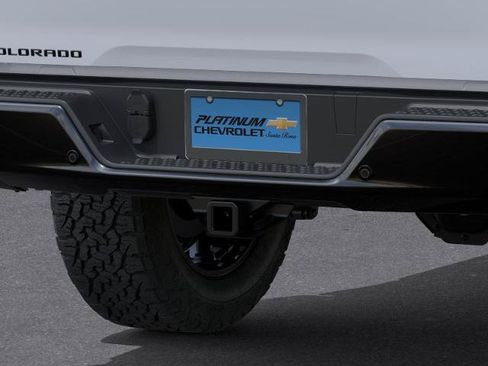 New 2026 Chevrolet Colorado Trail Boss w/ Off-Road Front Bumper Package AWD/4WD image 38