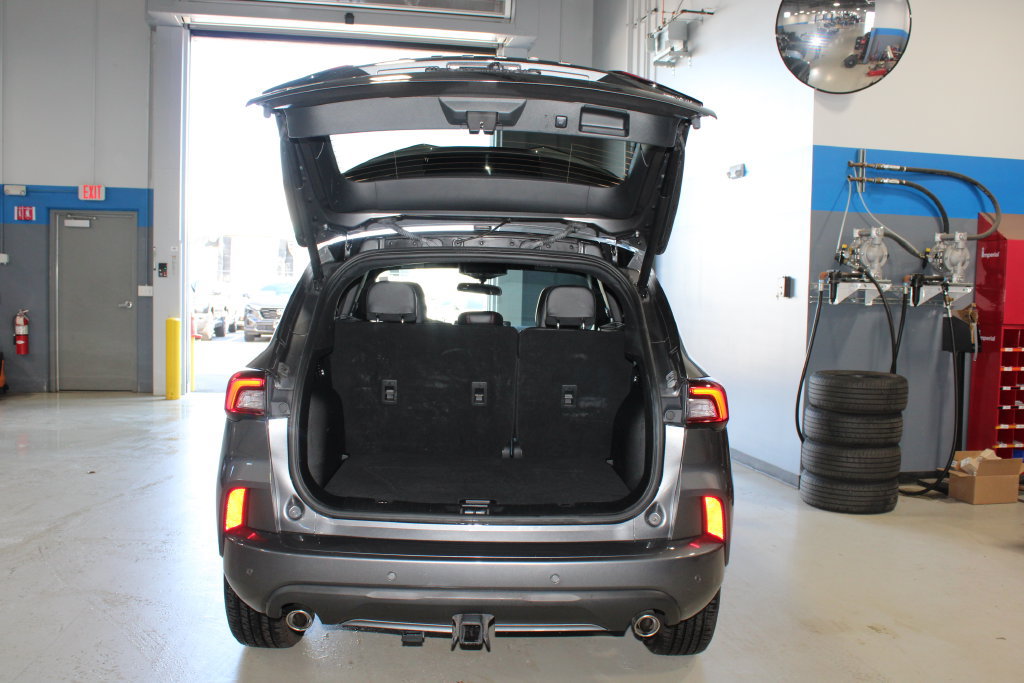 Used 2023 Ford Escape ST-Line Select w/ Tech Pack #2 AWD/4WD image 26