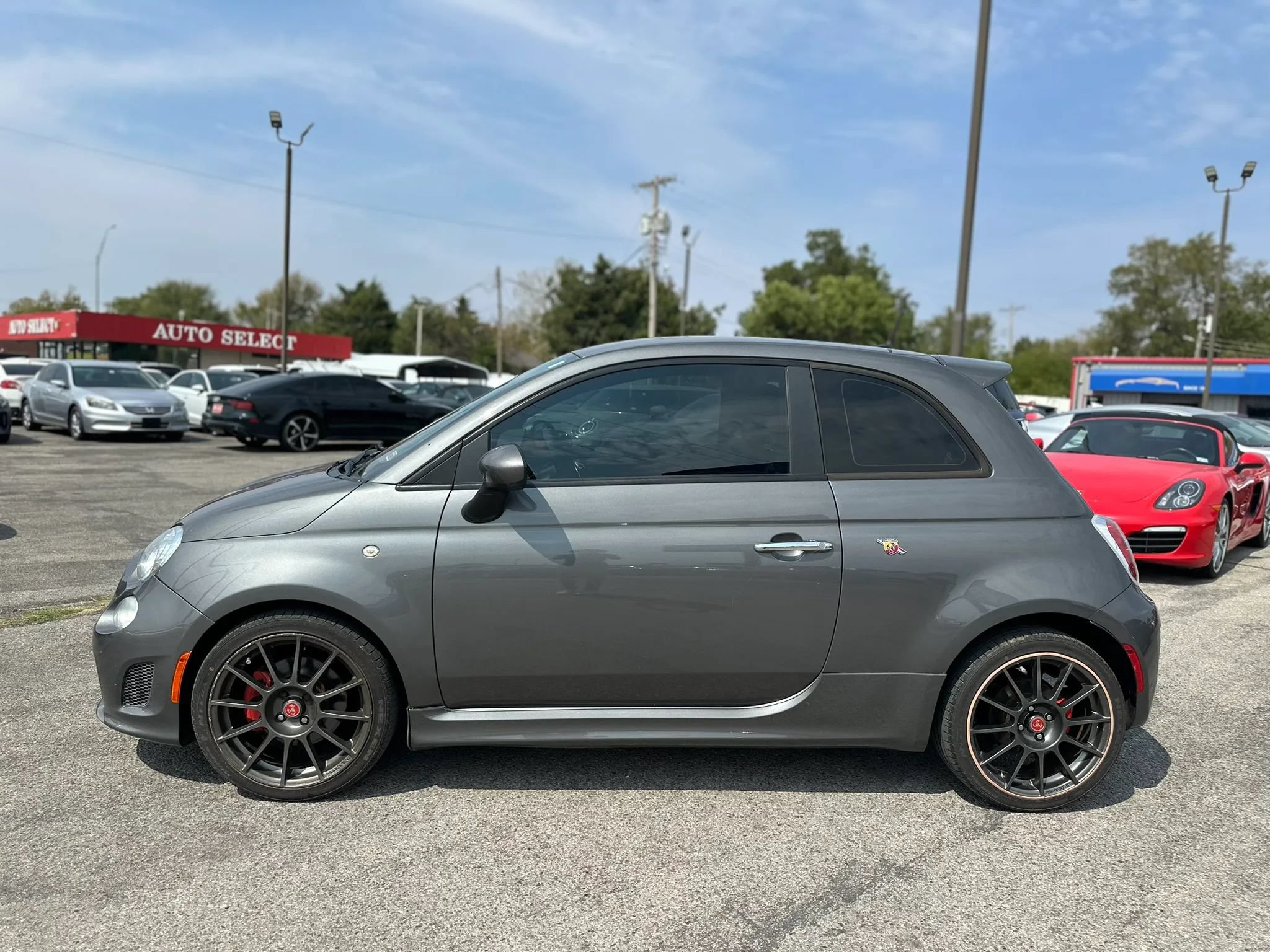 Used 2013 FIAT 500 Abarth w/ Comfort/Convenience Group FWD image 8
