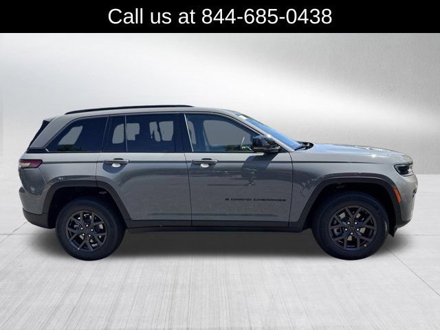 New 2027 Jeep Grand Cherokee 4WD image 4