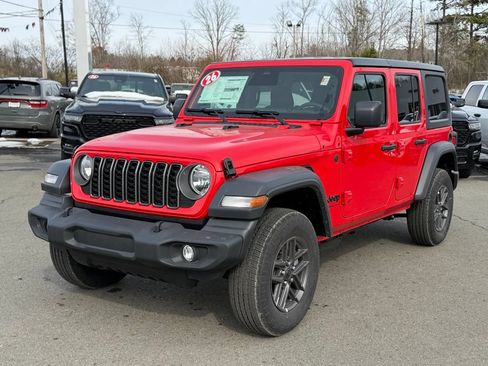 Used 2026 Jeep Wrangler Unlimited Sport AWD/4WD image 9