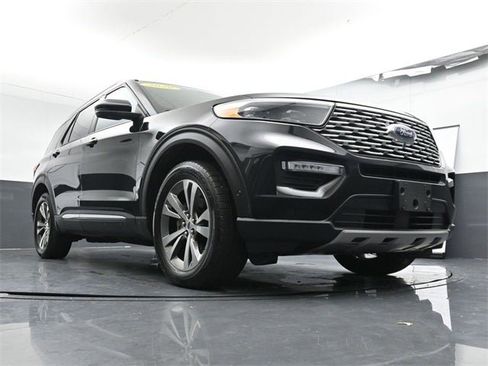 Used 2020 Ford Explorer Platinum image 30