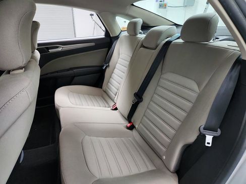 Used 2019 Ford Fusion S image 23