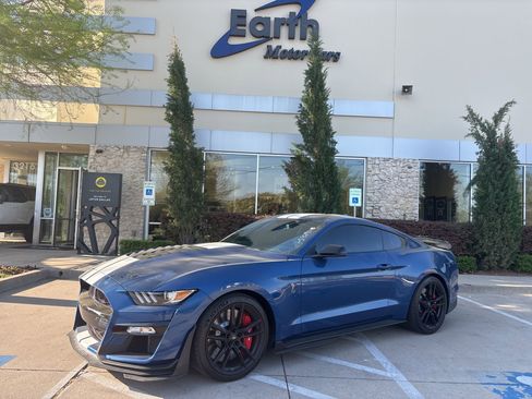 Used 2022 Ford Mustang Shelby GT500 w/ Technology Package image 1
