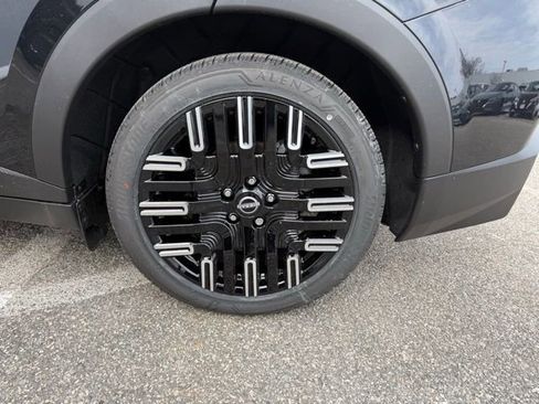 New 2026 Nissan Leaf Platinum+ image 12