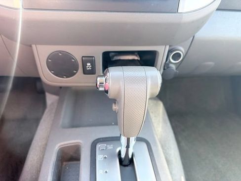 Used 2013 Nissan Frontier SV RWD image 18