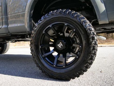 Used 2024 RAM 3500 Laramie w/ Night Edition image 40