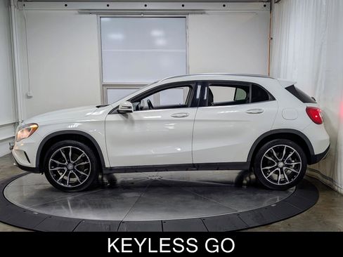 Used 2017 Mercedes-Benz GLA 250 4MATIC image 6