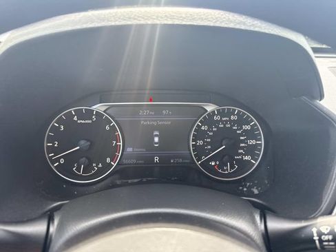 Used 2024 Nissan Altima 2.5 SV FWD image 35