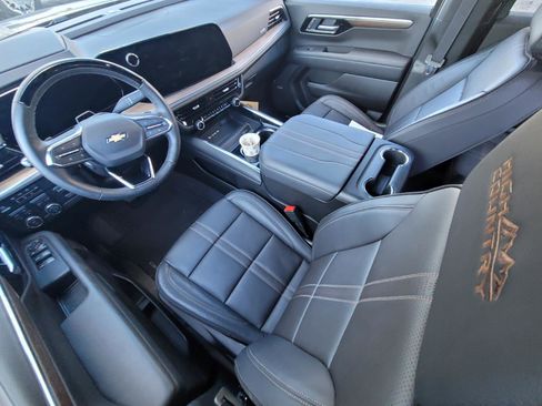 Used 2025 Chevrolet Tahoe High Country image 10