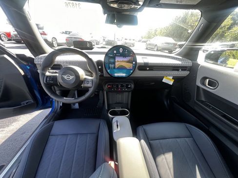 Certified 2025 MINI Cooper S image 12