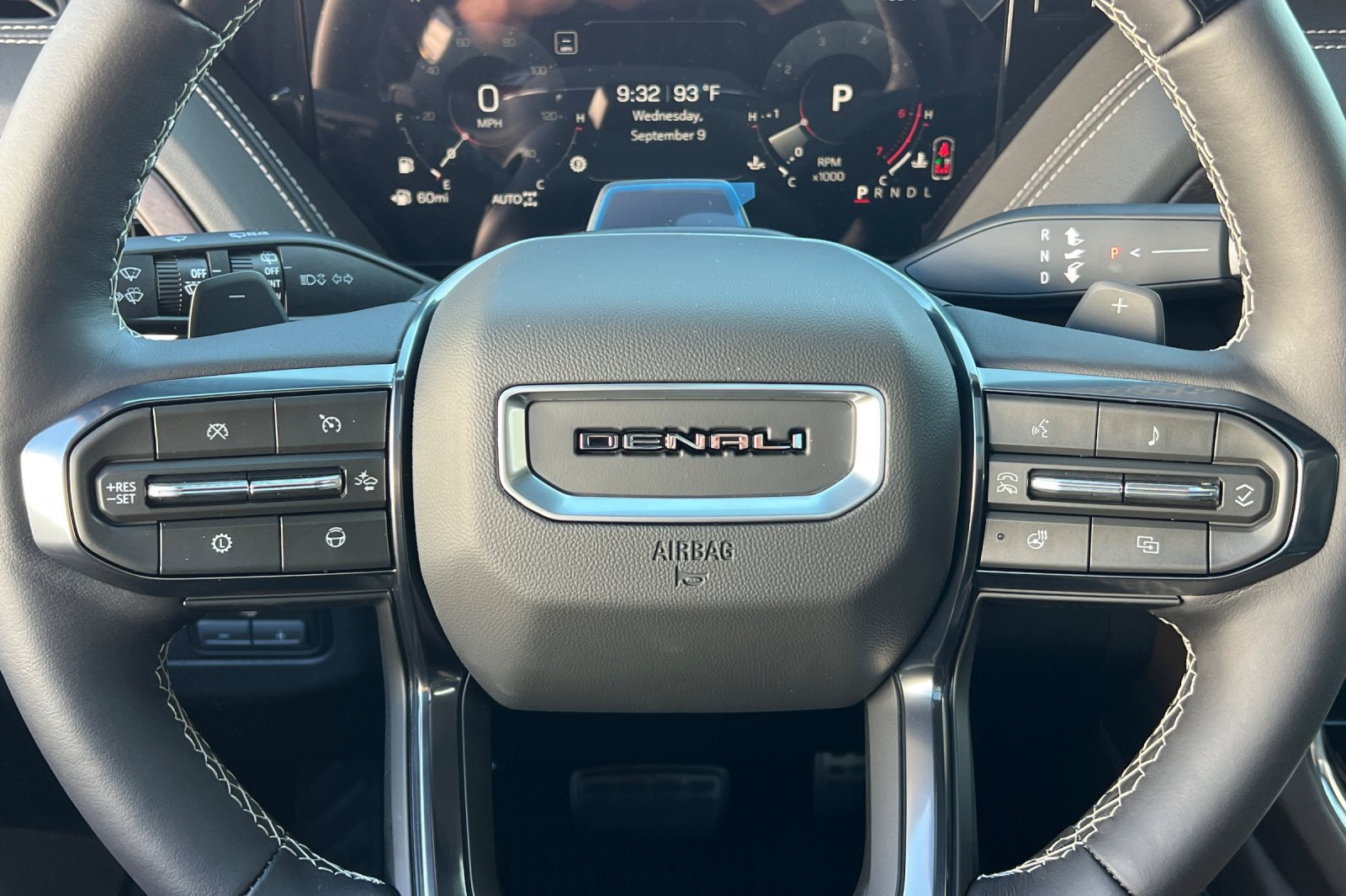 New 2026 GMC Yukon Denali Ultimate w/ LPO, Illumination Package AWD/4WD image 28