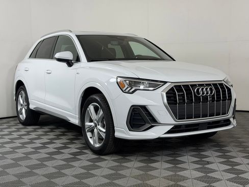 Certified 2024 Audi Q3 2.0T Premium Plus w/ Premium Plus Package AWD/4WD image 7