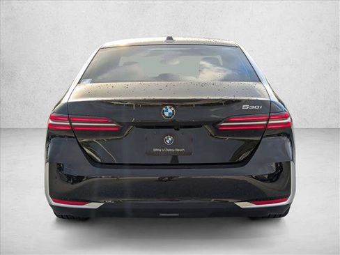 New 2026 BMW 530i RWD image 7