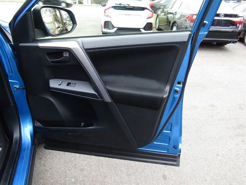 Used 2018 Toyota RAV4 LE w/ All Weather Liner Package image 16