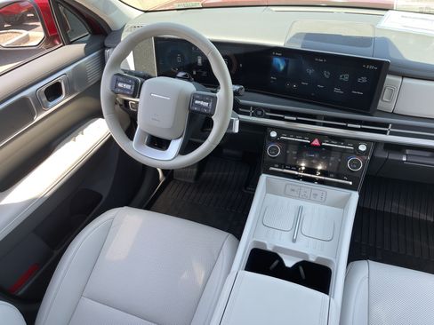 Used 2026 Hyundai Santa Fe SEL FWD image 13