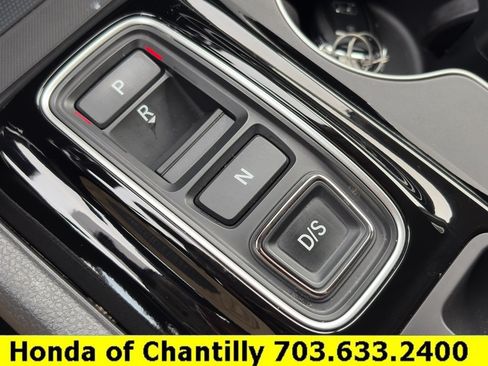 Certified 2024 Honda Pilot Touring image 17