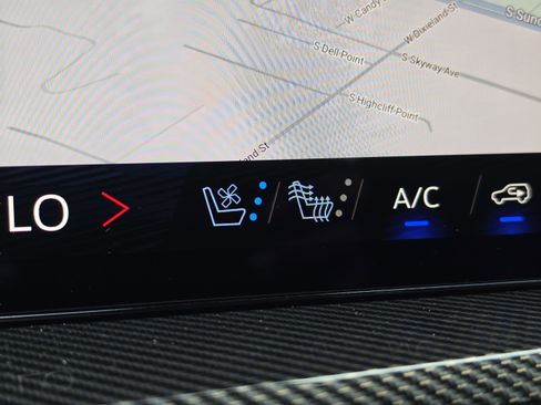 New 2026 Chevrolet Traverse High Country FWD image 31