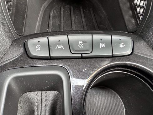 Used 2024 Chevrolet TrailBlazer LS FWD image 24