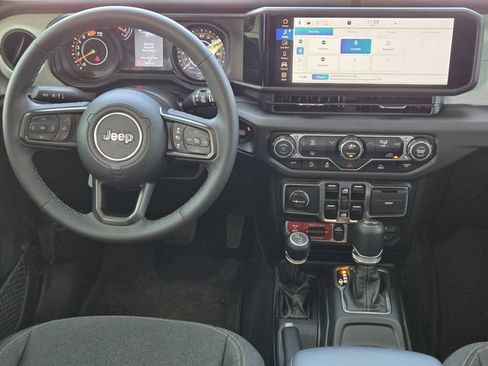 Certified 2025 Jeep Wrangler Unlimited Sport AWD/4WD image 35