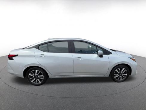 Used 2025 Nissan Versa SV FWD image 16