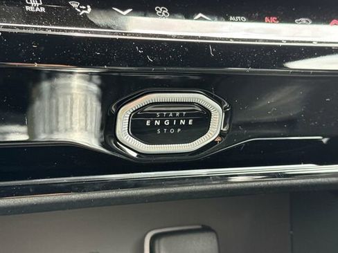 New 2026 Jeep Grand Cherokee Altitude AWD/4WD image 20