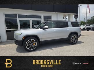 Used 2024 Rivian R1S Adventure AWD/4WD video 1