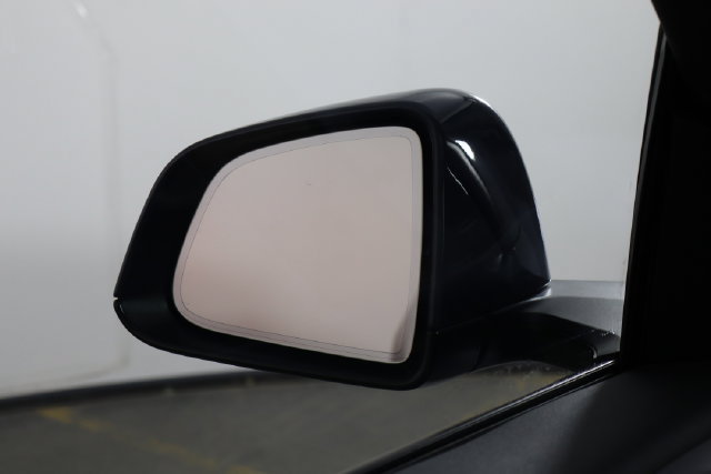 Used 2023 Tesla Model Y Long Range AWD/4WD image 40