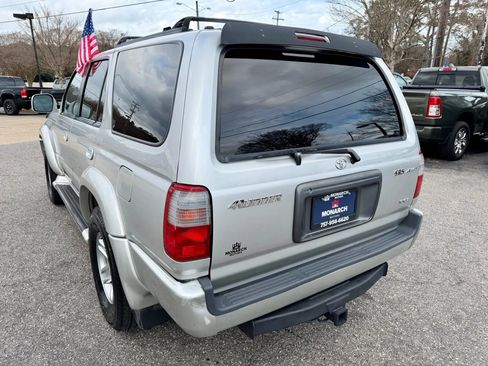 Used 2000 Toyota 4Runner SR5 w/ Upgrade Value Pkg 2 image 3