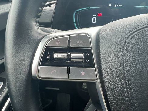 Used 2024 Kia Telluride S image 18